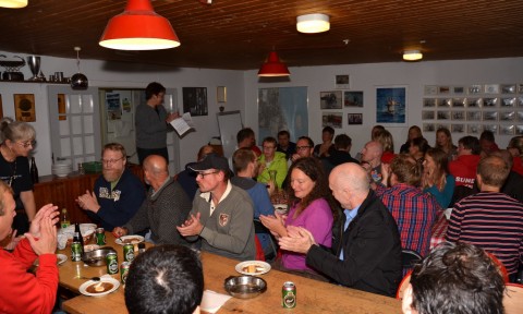 Klapsalve til Handi-teamet