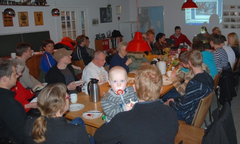 stuen fuld til forårsgeneralforsamlingen